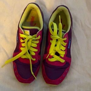 Neón colorful puma tennis